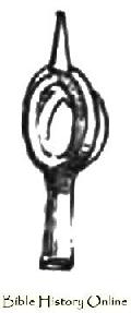 Shell Framed Arrow-Head