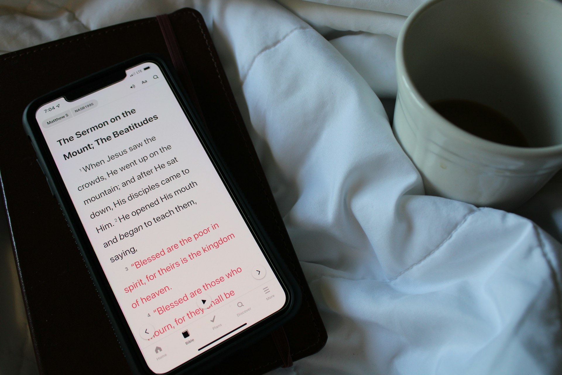 How to Study the Bible Using Modern Resources and Apps hero image