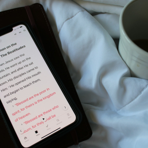 How to Study the Bible Using Modern Resources and Apps image